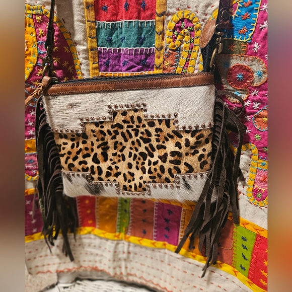 Rafter T Ranch Co. Handbags - HAIR ON HIDE fringe bag